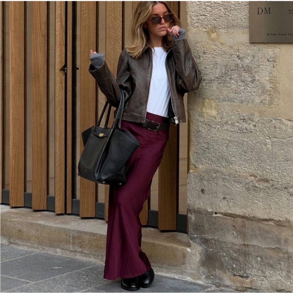 Zara Satin effect burgundy long maxi skirt sz.S